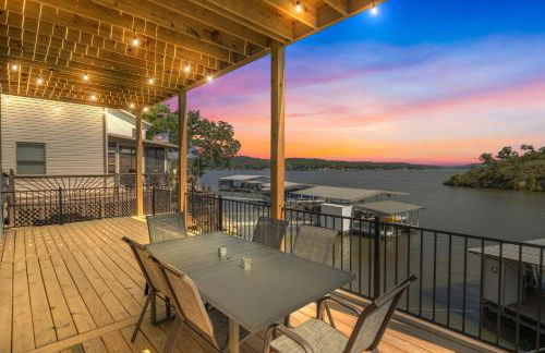 Expansive Deck, Private Dock, Boat Slip and Stunning Views - Foto 30