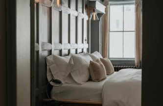 Book Village Inn - Entire Hotel - Foto 28