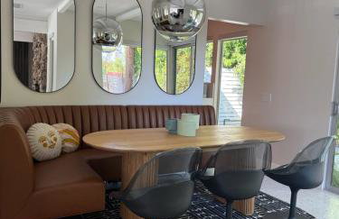 Aerhaus - Mid-Century Oasis - Foto 39