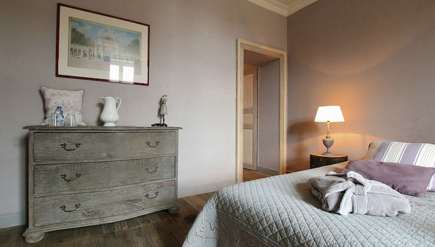 Unique Holiday Home in Virton with Hot Tub - Foto 4, Habitación