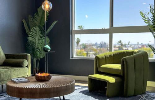 Modern 1BR Apartment with Pool, Hot Tub and Gym Access 10mins to Universal Studios - Foto 1