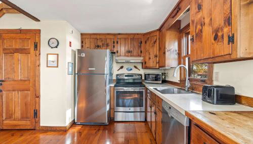 Waterfront on Swan Pond with Kayaks - Foto 3