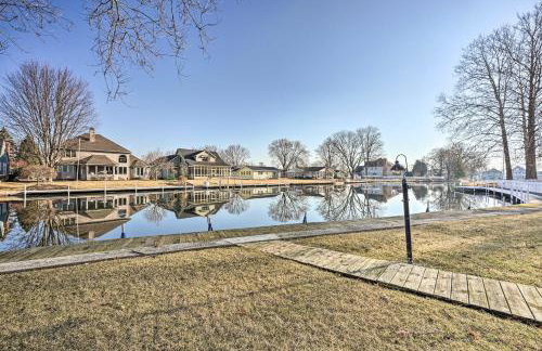 Spacious Syracuse Getaway with Waterfront Deck! - Foto 41