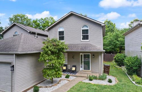 5 Minutes from Hospitals and UK! - Photo 41