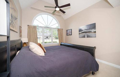 Majestic Home in Summer Oaks - Foto 25