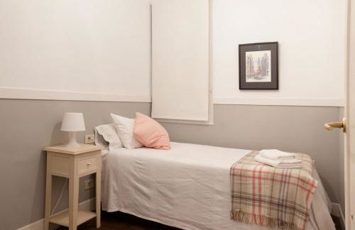 Letsgo Camp Nou Apartment - Photo 16