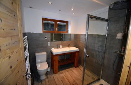 Apartment 19 - Photo 16