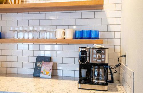 Sparkling Pool Hot Tub Game Room Kids Area - Foto 15