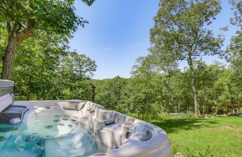 The Glabin Garrison Gem with Hot Tub and Fire Pit - Foto 28