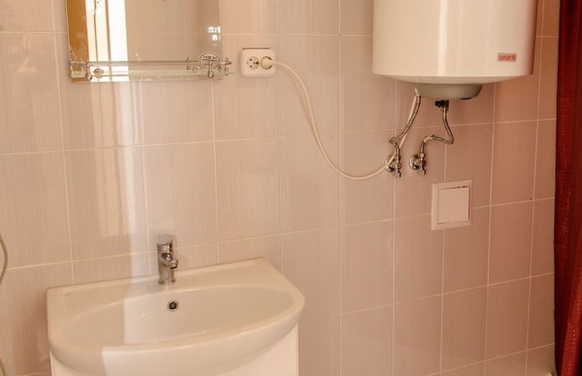 Zima Leto Apart Hotel - Photo 29