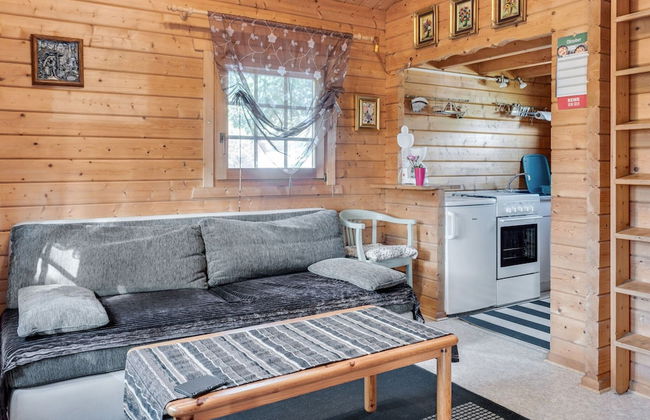 Charming Holiday Home With Private Garden - Photo 13