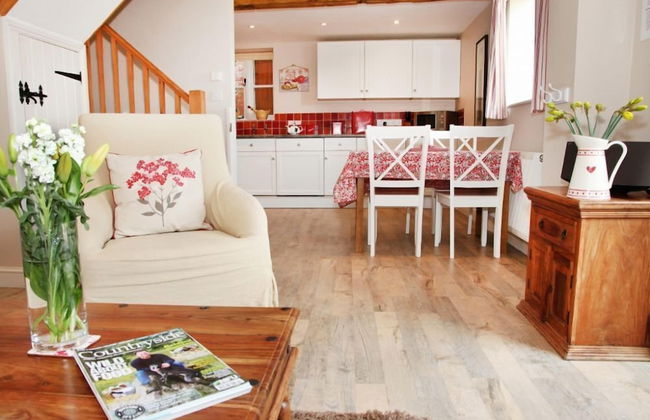 Birchill Farm Holiday Cottages - Photo 21