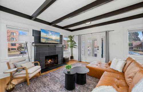 Campus Corner Retreat Two King Beds and Dog Friendly - Foto 1