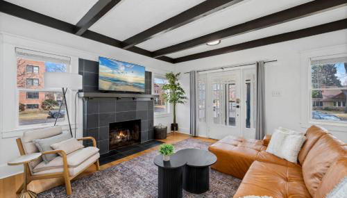 Campus Corner Retreat Two King Beds and Dog Friendly - Foto 1