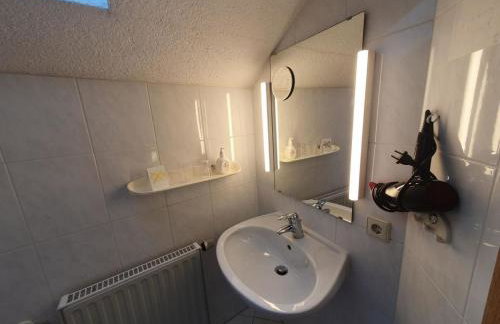 ABM Apartment 32 - Photo 14