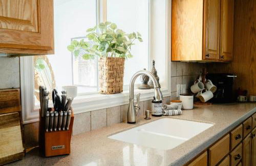 Midvale Station | Play•Relax•Repeat+ New King Bed! - Foto 61