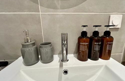 Lumineux 2P Climatisé La Joliette Vieux Port Panier Marseille 13002 Netflix - Foto 13