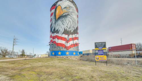 Loft-Style Apt in Dtwn Monett Pets Welcome! - Photo 3