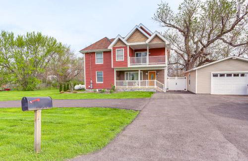 7 Mi to Cedar Point Retreat with Hot Tub and Gazebo - Foto 1