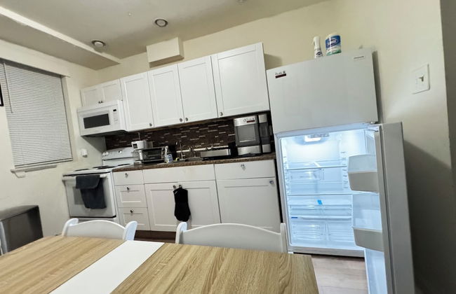 Entire Unit-5min to M&TBank Camden Yards - Photo 26