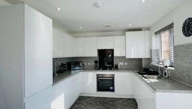 Beautiful 3 Bed Detached House in Grimsby - Foto 5