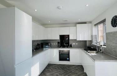 Beautiful 3 Bed Detached House in Grimsby - Foto 5