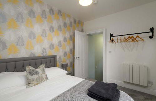 Spacious 3BR Home w Terrace - Ideal for Groups - Photo 5