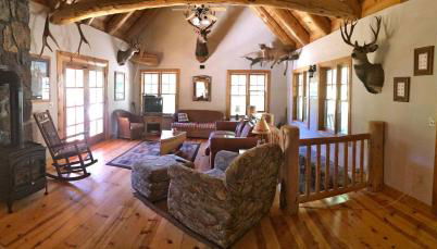 Stunning Log Cabin Rental with Breathtaking Views in Tygh Valley, Oregon - Foto 3