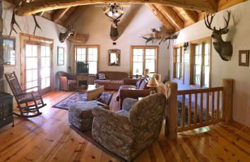 Stunning Log Cabin Rental with Breathtaking Views in Tygh Valley, Oregon - Foto 3
