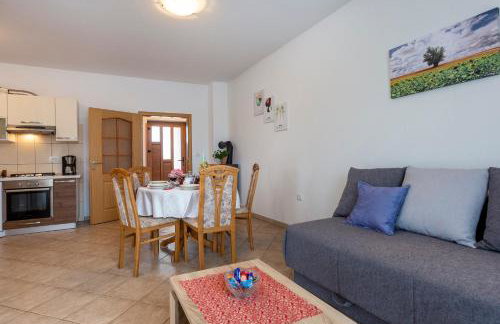 Villa Mirela with a comfortable garden and pool - Foto 30