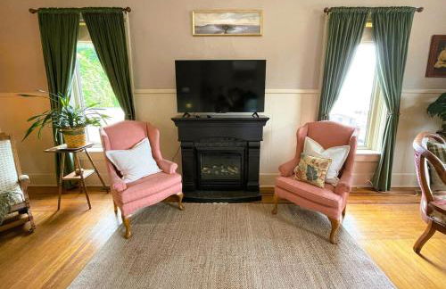 Historic Victorian Apartment - Foto 19