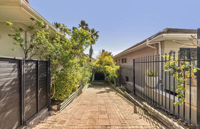 Tropical 1BD Hideaway Near Queens Beach, Fresnaye! - Foto 19