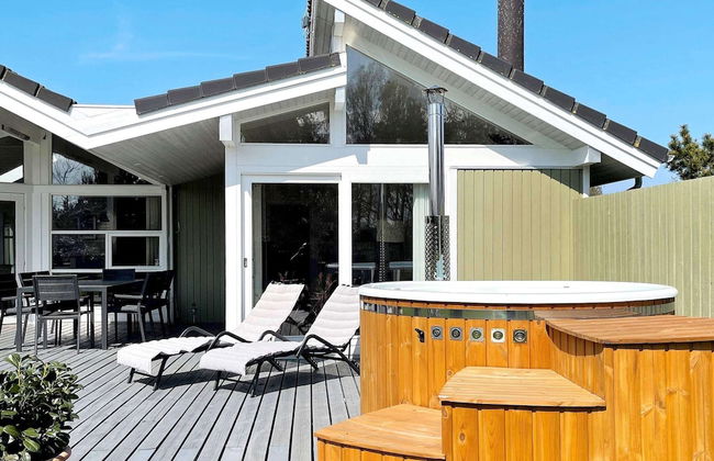 8 Person Holiday Home in Dronningmolle - Foto 11