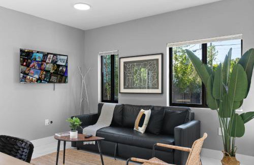 Spacious 4-BR House W Free Parking - Foto 3