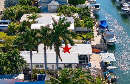 Paradise Cove - Waterfront Private Pool Home, 2 Mins to Open Gulf, 60' Dock - Foto 48