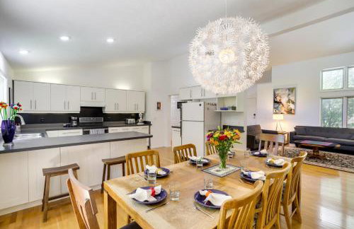 Modern and Spacious Home - 6 Mi to Dtwn South Bend - Foto 7