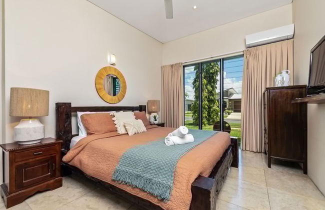 Water-front Paradise Pool - BBQ - Balcony Dining - Foto 23