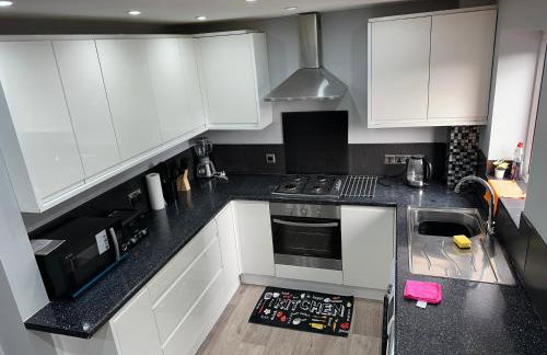 Affluent Living Property perfect for contractors & individuals Free Parking - Foto 32