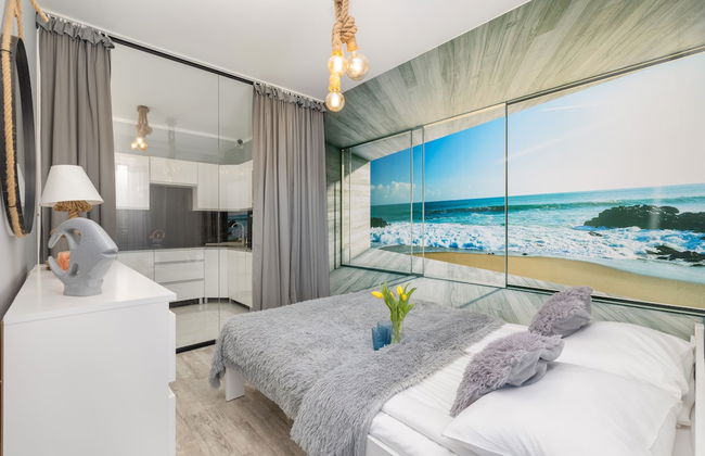 Beach Wave Apartment by Renters Prestige - Photo 4