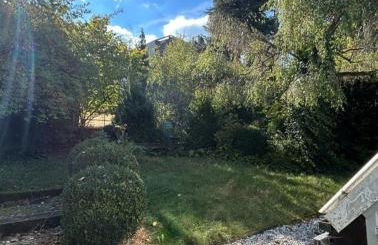 Ferienhaus Wintergarten für 8 Gäste und 2 Hunde in der Eifel mit toller Aussicht, Kamin und Garten - Foto 7