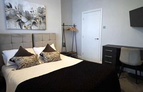 Large Luxury Home in Solihull - Sleeps 14 near NEC & BHX - Foto 44