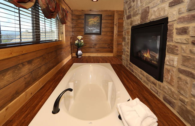 Above It All - Four Bedroom Cabin - Foto 17