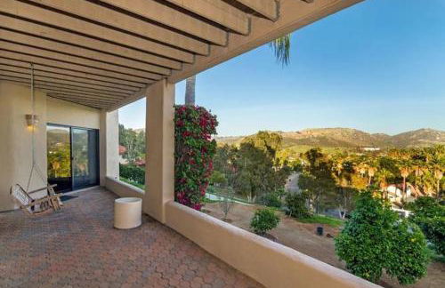 Buena Creek Vista Primary Subdivided Home with Views and Pool - Foto 30