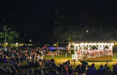 Bring your pups to Chatham Direct access to the Cape Cod Rail Trail - Foto 40