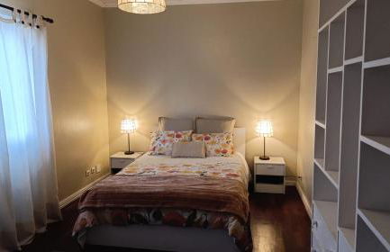 Ben House, private parking - Photo 9