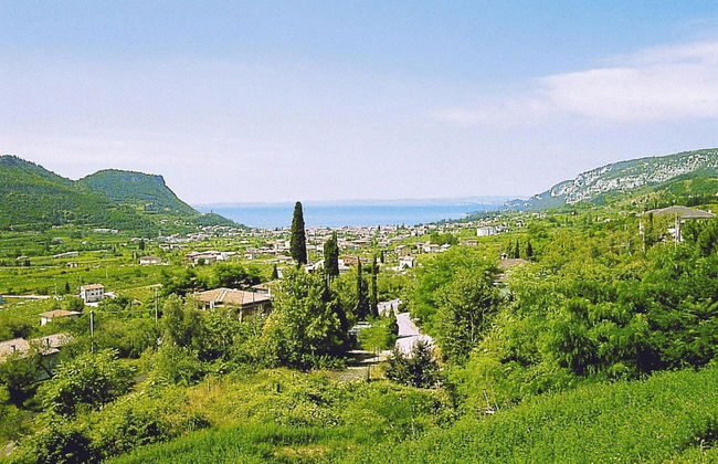 Apartment in Costemano With Pool - Photo 9