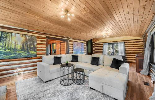 Unique Cabin With Hot Tub Close to Town - Foto 32