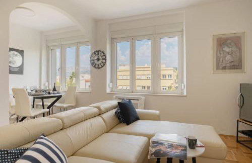 Rooftop Li -New, modern, city center - Foto 1