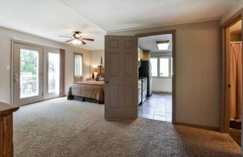 Chalets Resort LAKEFRONT Cottage Free Amenities Amazing views Kayaks 2 Pools - Foto 6