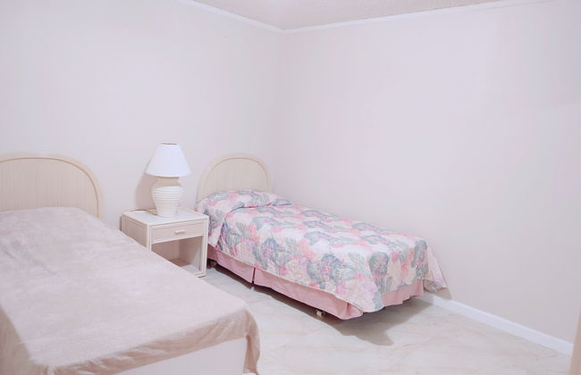 Alupang Beach Tower, UPGRADED units - Photo 17